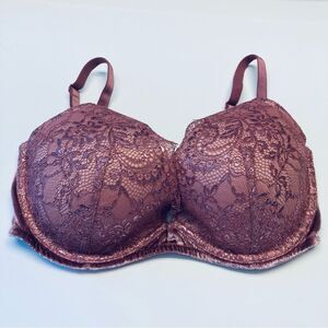 Victoria's Secret Very‎ Sexy Lightly Lined Plunge Bra 32DDD Velvet Detail